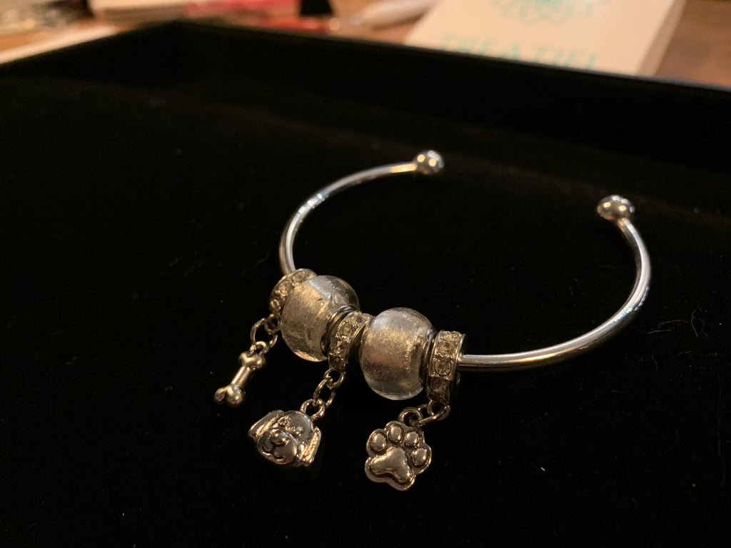 Liz Collection: Spangle Bracelet in white and silver